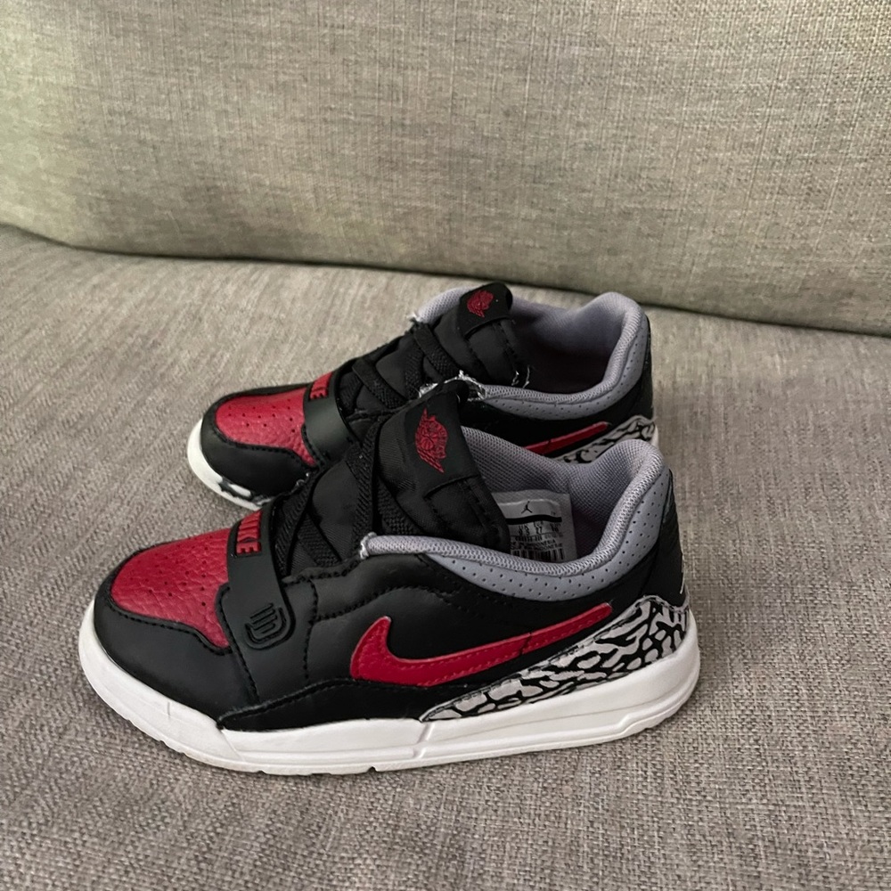 Nike Jordan kid shoes. Size 10